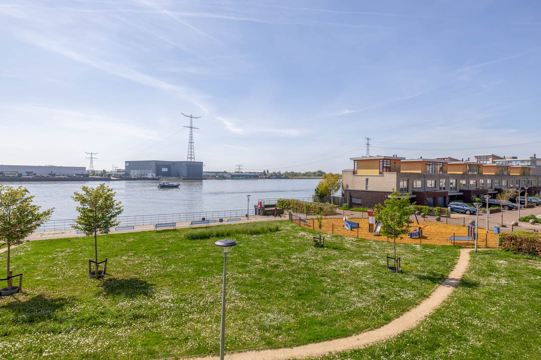 Foto 37 van Voorstraat 29-A