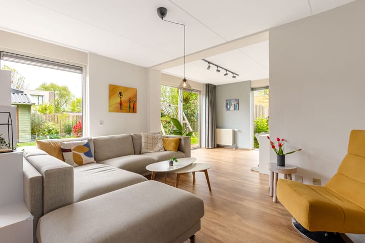 Photo 2 of Spakenburglaan 43