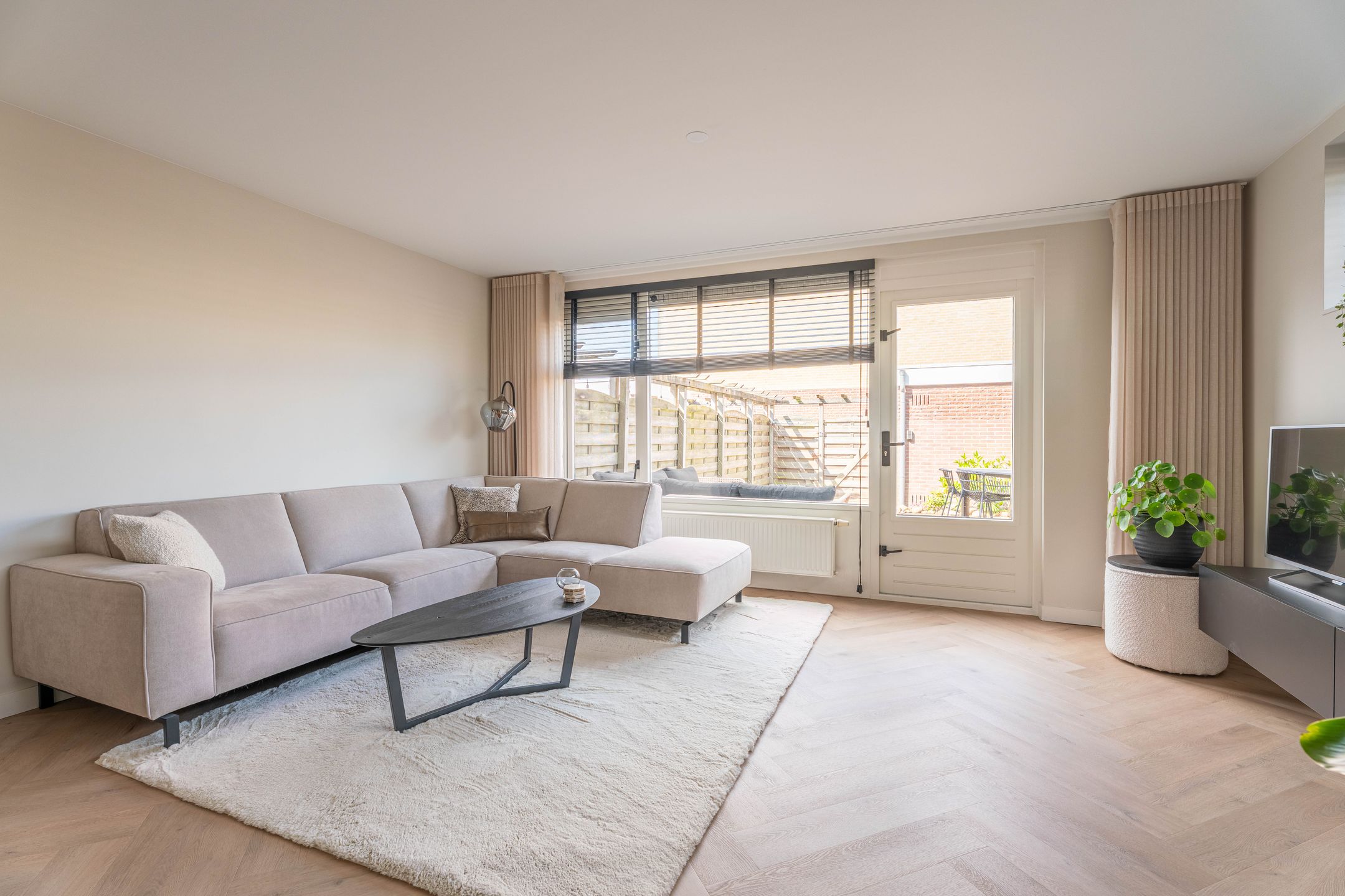 Photo 3 of Korenbloem 16