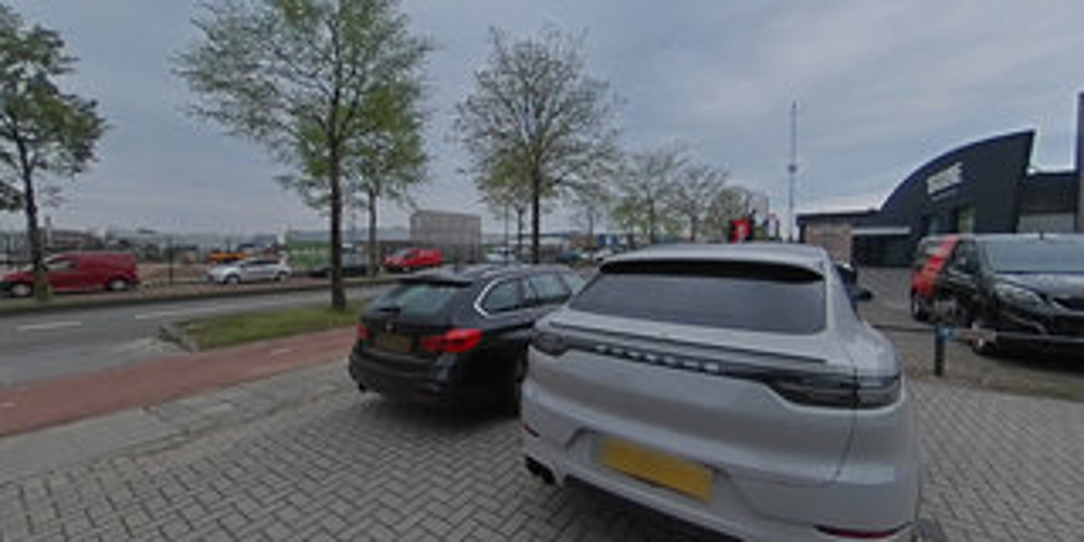View 360° photos