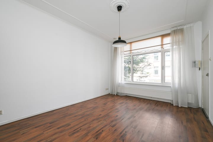 Foto 2 van van Barbansonstraat 90