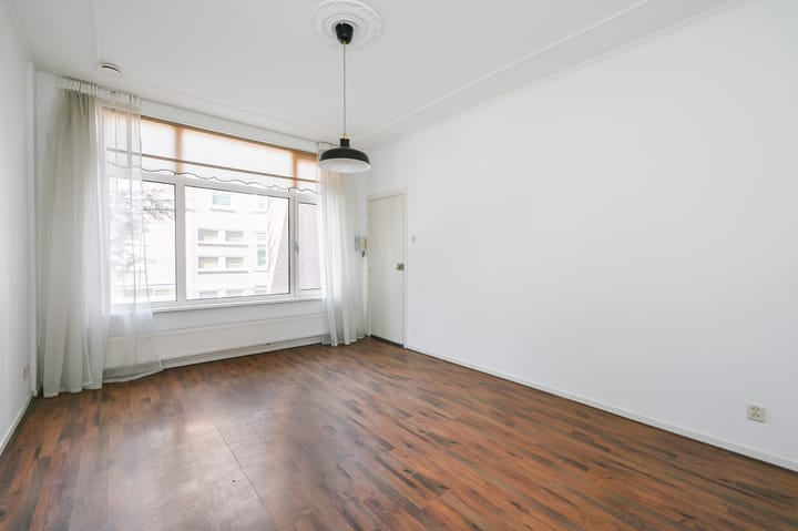 Foto 3 van van Barbansonstraat 90