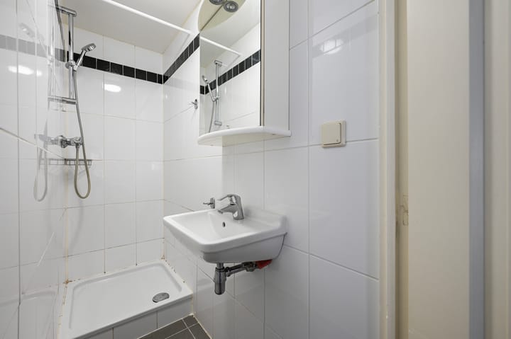 Foto 15 van van Barbansonstraat 90