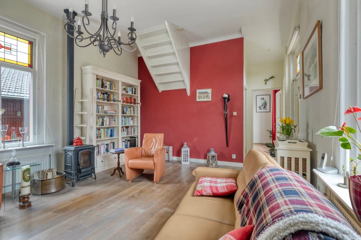 Foto 15 van Straatweg 10