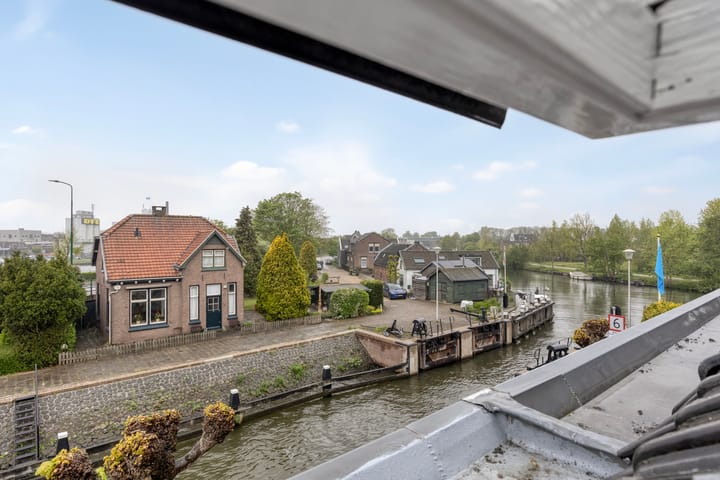 Foto 22 van Straatweg 10