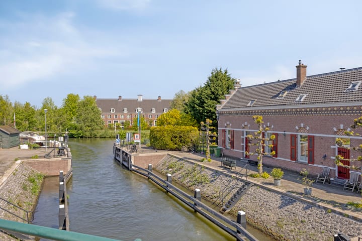 Foto 45 van Straatweg 10