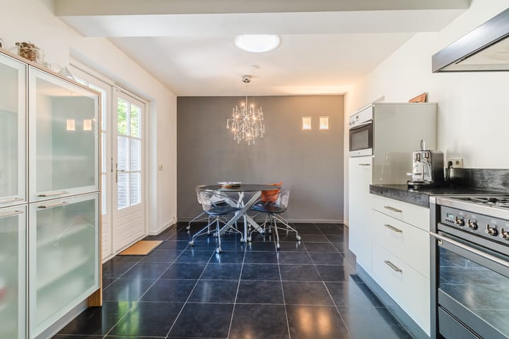 Foto 9 van Dokter Lobachlaan 4