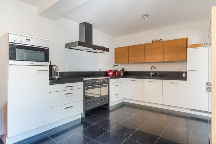 Foto 12 van Dokter Lobachlaan 4