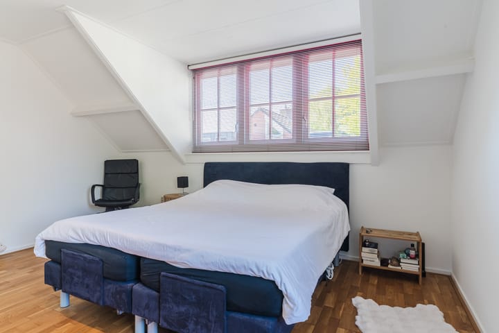 Foto 17 van Dokter Lobachlaan 4