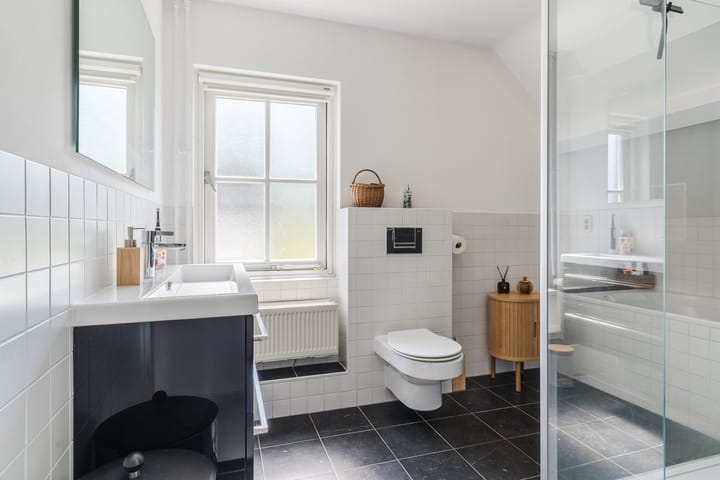 Foto 23 van Dokter Lobachlaan 4