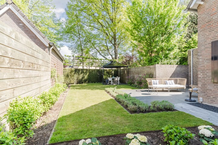 Foto 27 van Dokter Lobachlaan 4