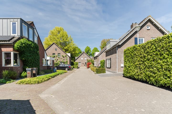 Foto 31 van Dokter Lobachlaan 4