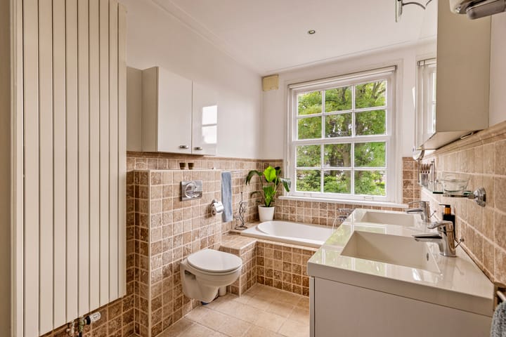 Foto 11 van Van der Duyn van Maasdamlaan 6