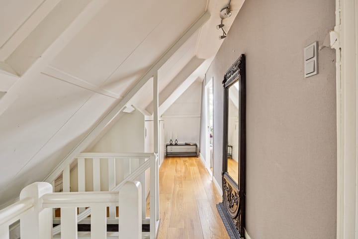 Foto 16 van Van der Duyn van Maasdamlaan 6