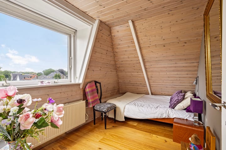 Foto 18 van Van der Duyn van Maasdamlaan 6