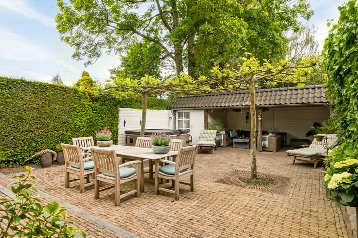 Foto 23 van Van der Duyn van Maasdamlaan 6