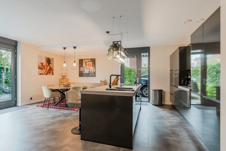 Photo 14 of Zwedenstraat 43