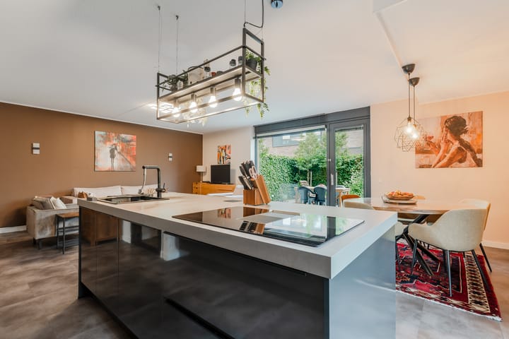 Photo 19 of Zwedenstraat 43