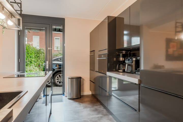 Photo 20 of Zwedenstraat 43