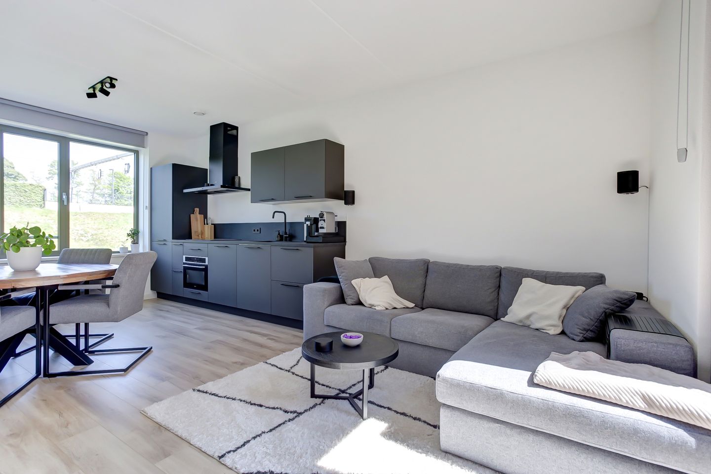 Foto 10 van Koning Willem-Alexanderplein 121