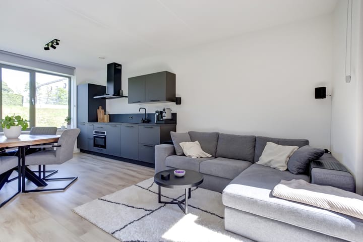 Foto 10 van Koning Willem-Alexanderplein 121