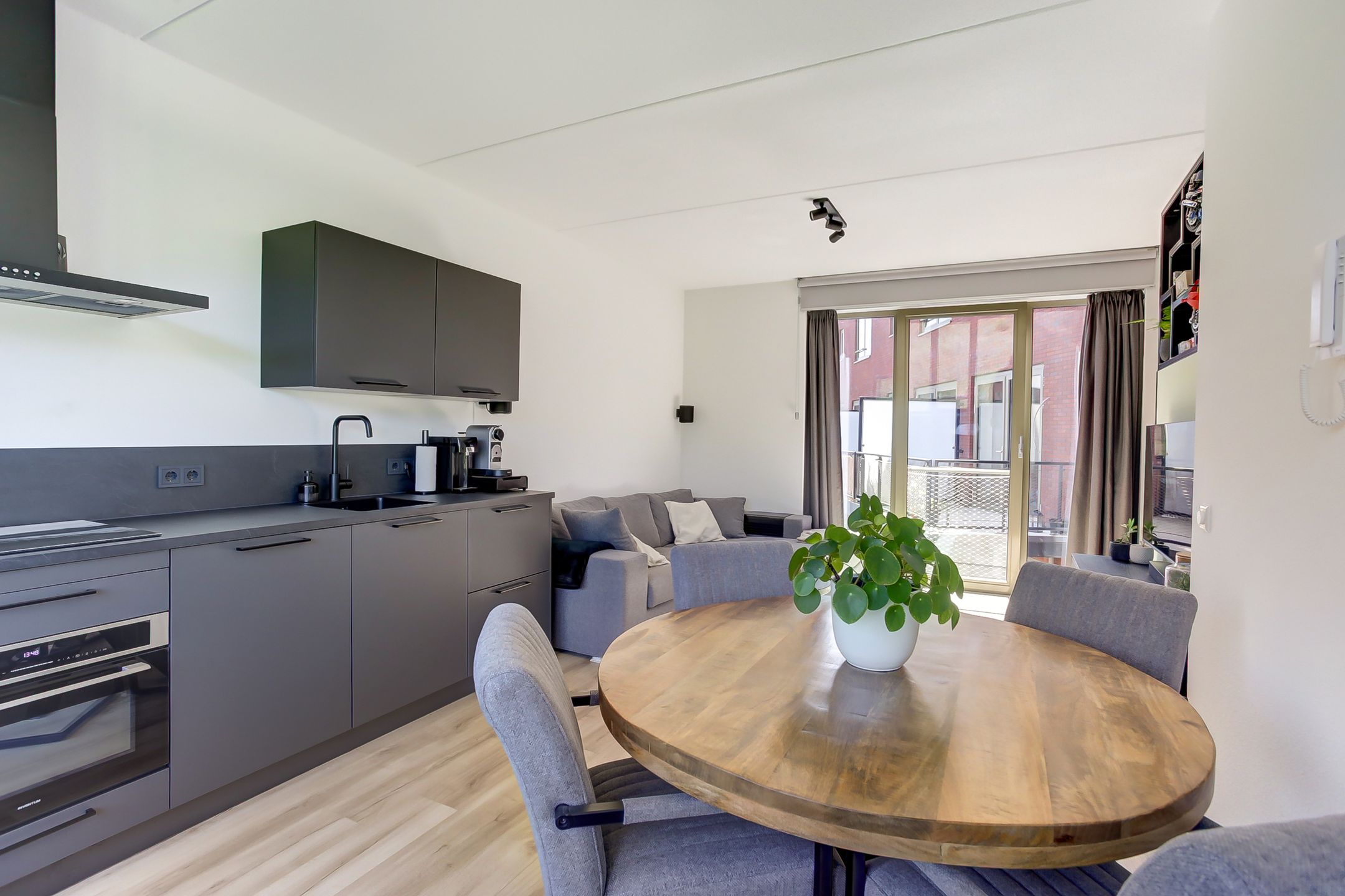 Foto 15 van Koning Willem-Alexanderplein 121