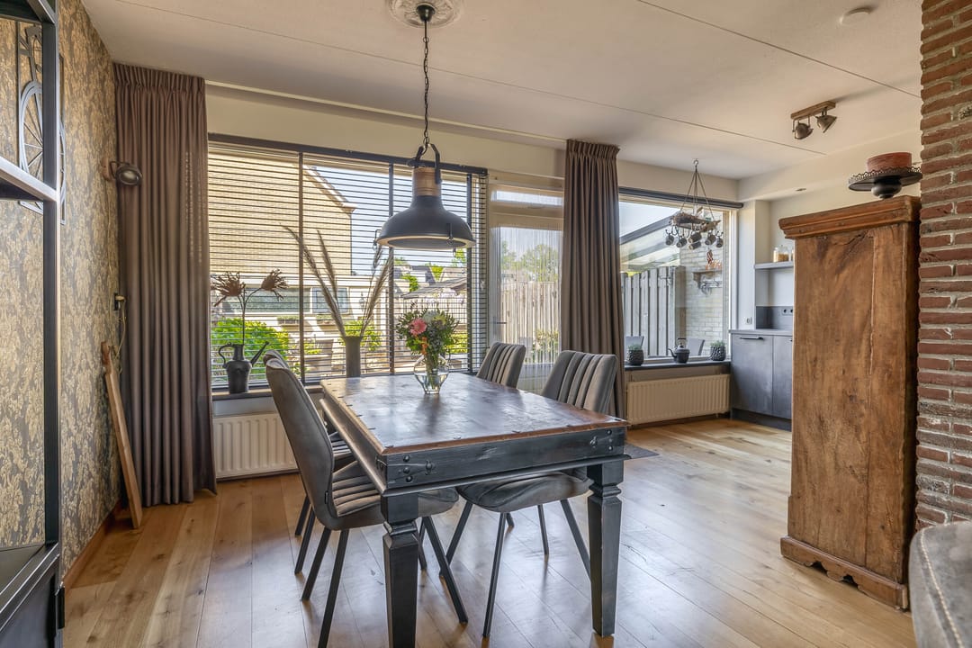 Foto 16 van Geerland 10