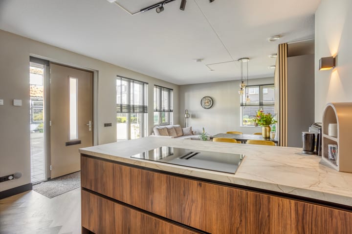 Foto 12 van Prins Bernhardstraat 1-A