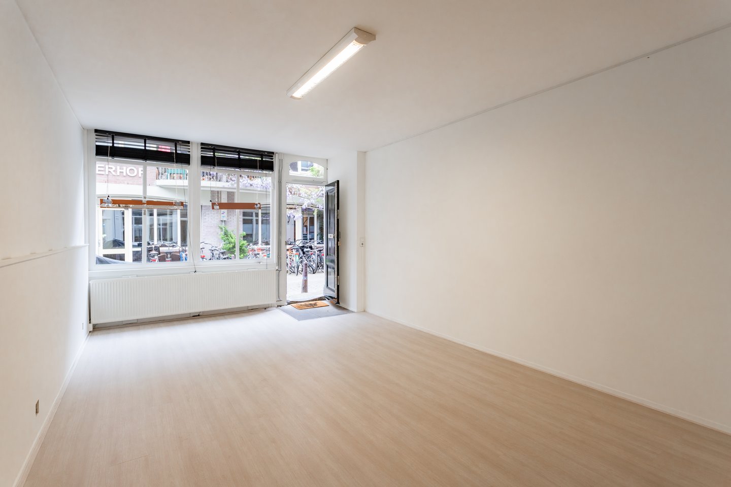 View photo 5 of Laurierstraat 71-H
