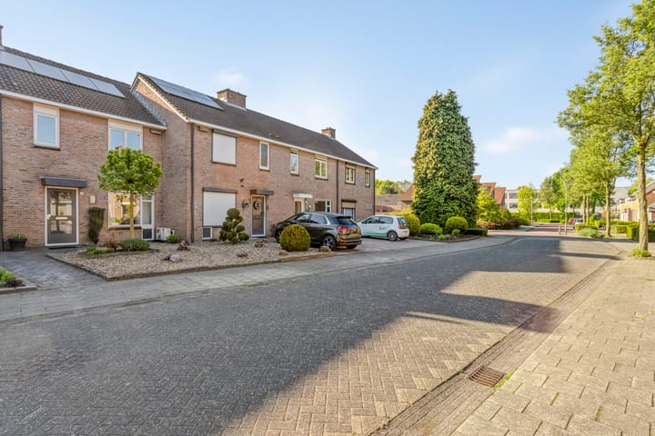 Foto 2 van Gen. Ritchiestraat 7