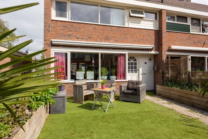 Foto 2 van Leliestraat 1