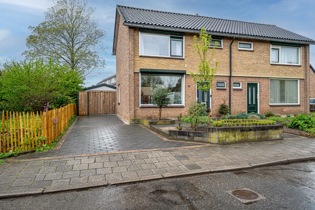 Photo 1 of Massenweg 12