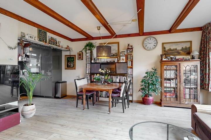 Foto 4 van Schweitzerstraat 70