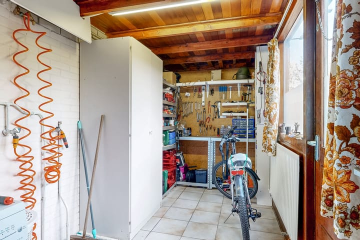 Foto 9 van Schweitzerstraat 70