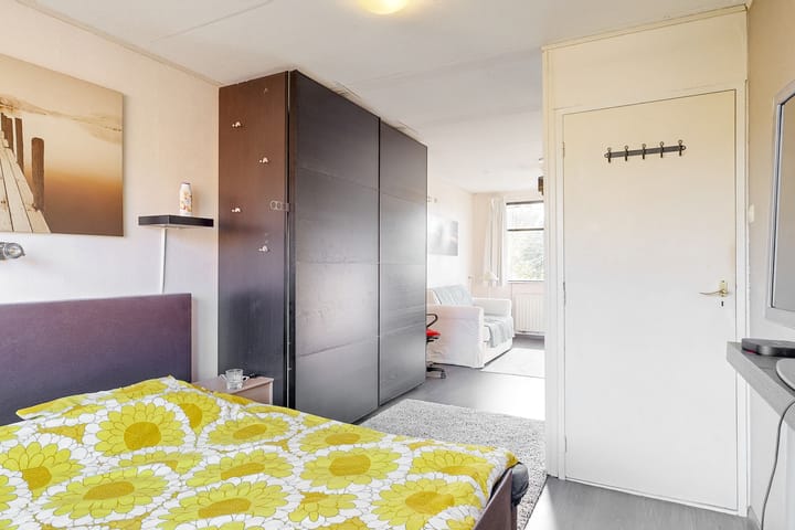 Foto 16 van Schweitzerstraat 70