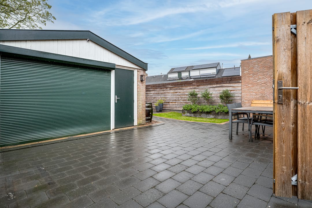 Photo 26 of Massenweg 12