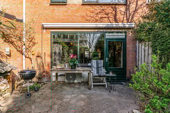 Foto 26 van Schweitzerstraat 70