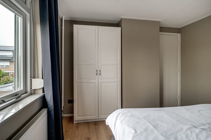 Foto 33 van Massenweg 12