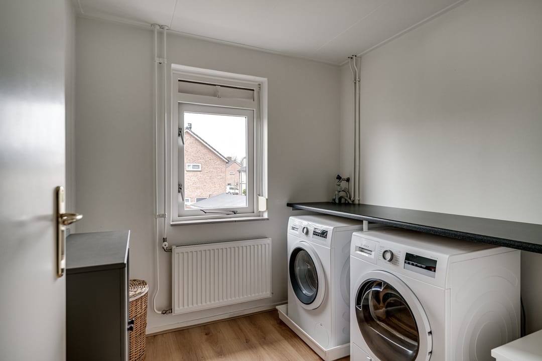 Photo 37 of Massenweg 12