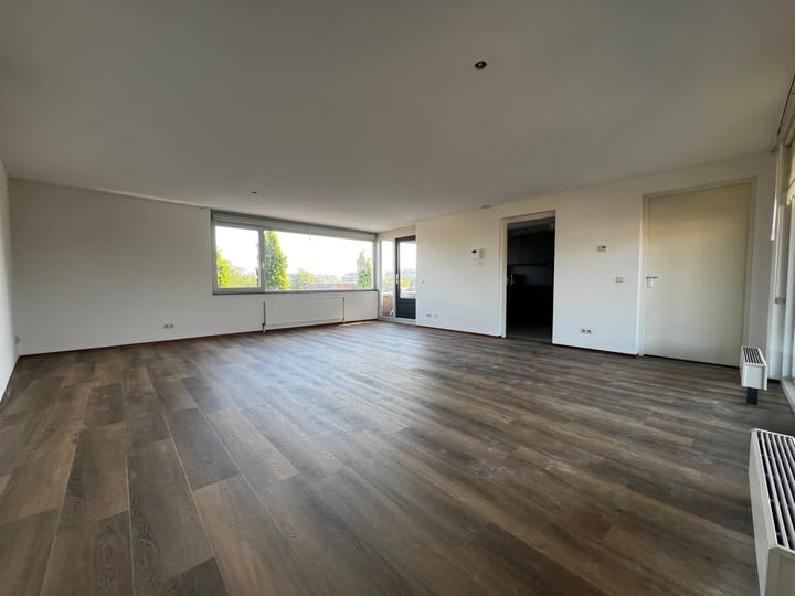 Photo 5 of Raadhuisplein 35