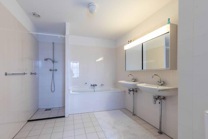 Foto 14 van Raadhuisplein 35