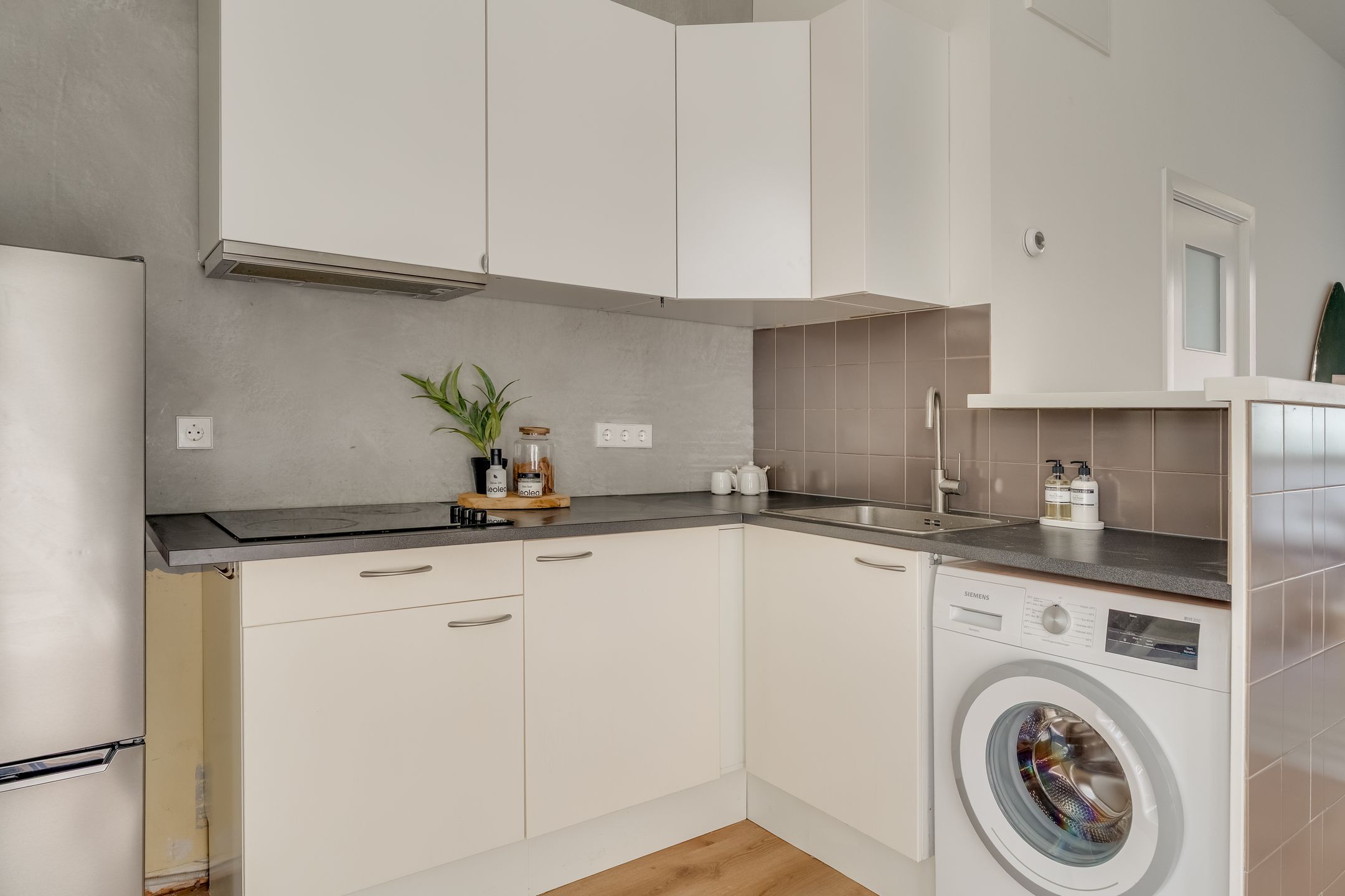 Foto 12 van Oudwijkerdwarsstraat 119