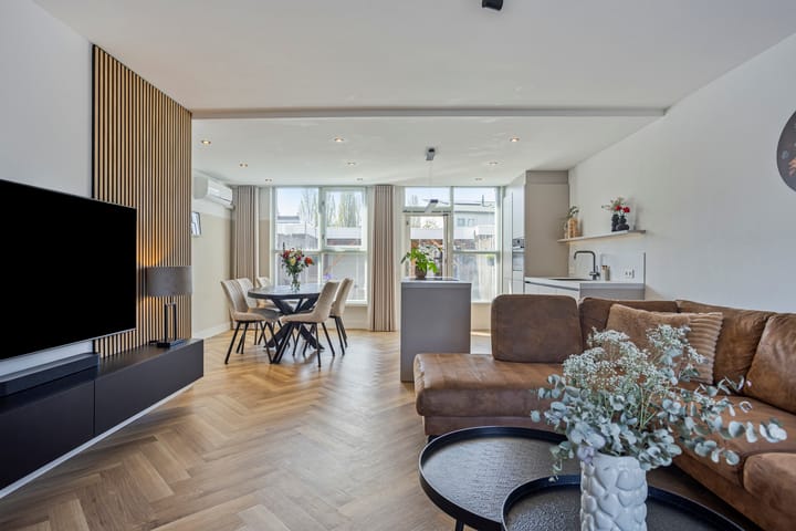 Foto 5 van Burgemeester van Lokvenstraat 52