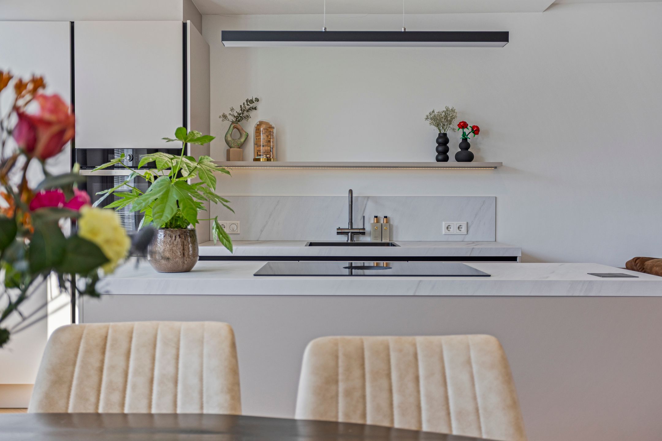 Photo 15 of Burgemeester van Lokvenstraat 52