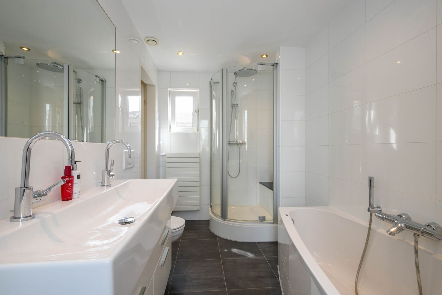 Photo 4 of Robert Kochlaan 30