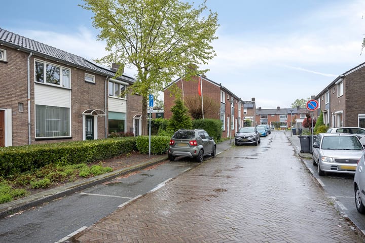 Foto 45 van Marathonstraat 10