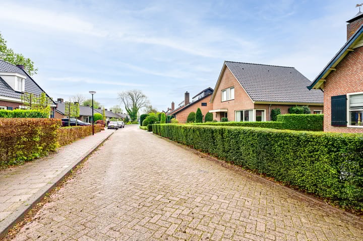 Photo 2 of Ridder van de Merwedestraat 4