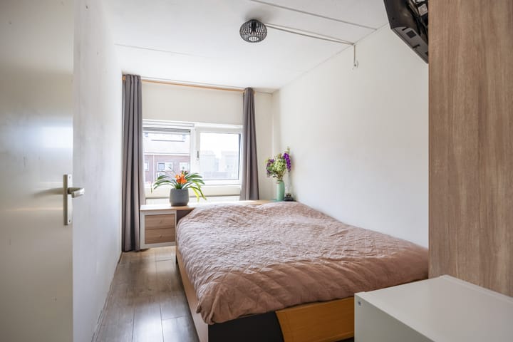 Foto 16 van Niek Engelschmanstraat 3