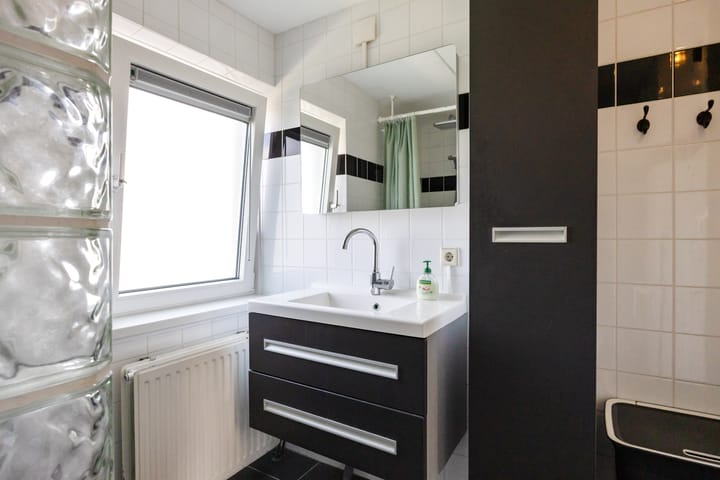 Foto 19 van Niek Engelschmanstraat 3