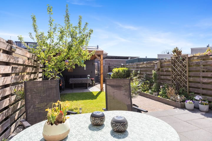 Foto 24 van Niek Engelschmanstraat 3